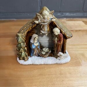 Vintage Golden Treasures Small Nativity Scene Baby Jesus Christmas Ceramic Angel